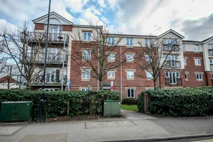 2 Bedroom Flat To Rent In West End Road, Bitterne, Southampton, SO18