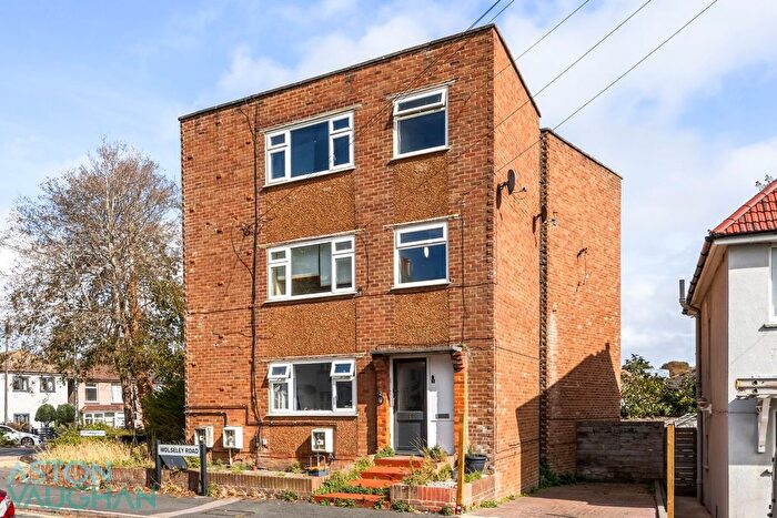 3 Bedroom Flat To Rent In Wolseley Road, Portslade, BN41