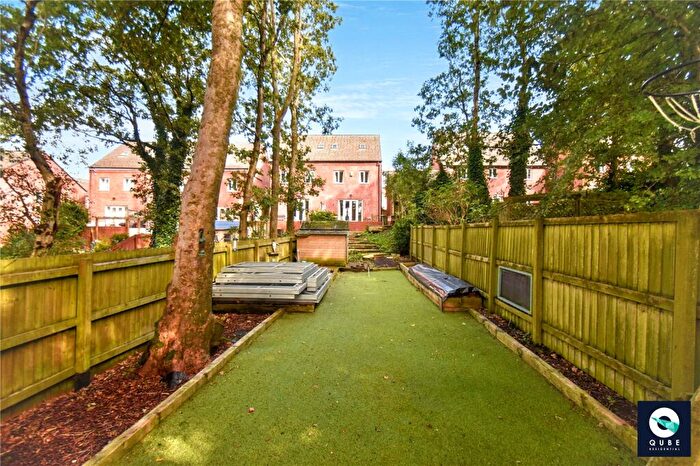 3 Bedroom Semi-Detached House For Sale In Silver Birch Close, Lostock, Bolton, Greater Manchester, BL6