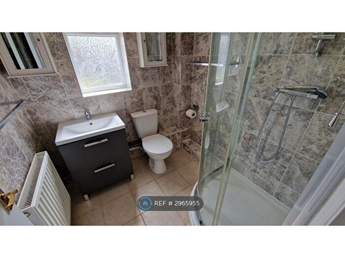1 Bedroom Detached House To Rent In Stanford Hill, Loughborough, LE11