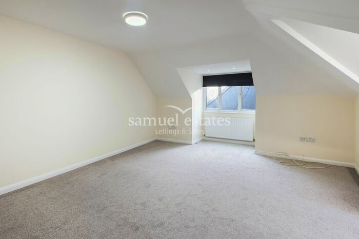 1 Bedroom Flat To Rent In Purley Way Crescent, Croydon, CR0