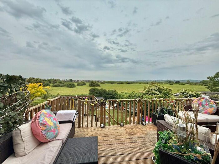 4 Bedroom Town House For Sale In St Christophers Close, Canvey Island, SS8