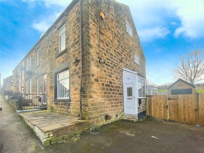 3 Bedroom End Of Terrace House To Rent In Dobie Street, Barnsley, South Yorkshire, S70