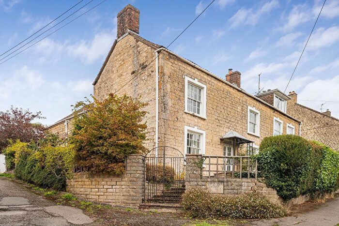 4 Bedroom Character Property For Sale In The Street, Uley, Dursley, GL11