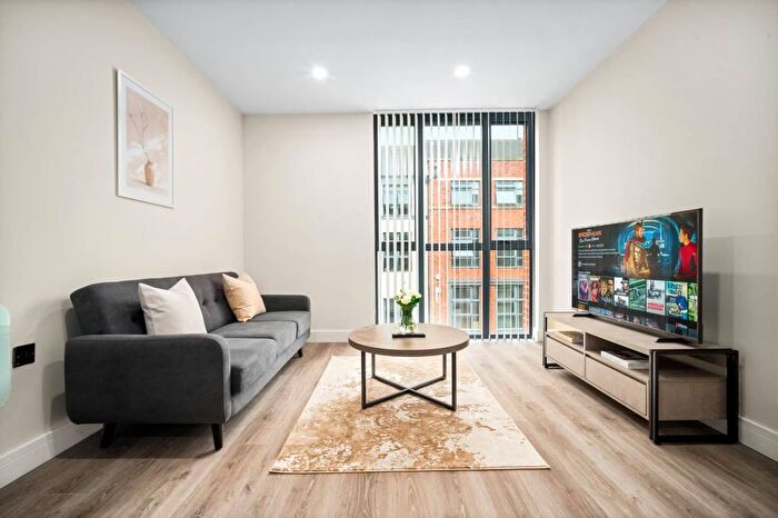 2 Bedroom Flat To Rent In Warstone Lane, Birmingham, B18