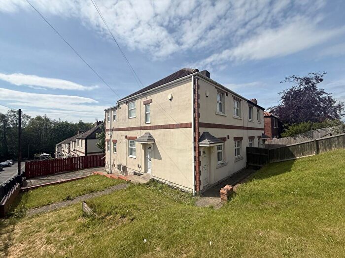 2 Bedroom Flat To Rent In Bilbrough Gardens, Benwell, Newcastle Upon Tyne, Tyne And Wear, NE4