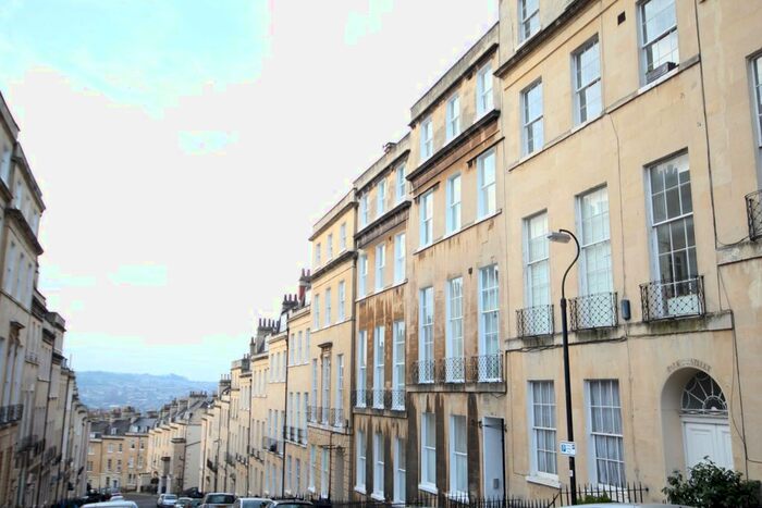 2 Bedroom Flat To Rent In Park Street, Bath, BA1