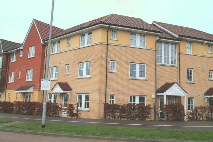 2 Bedroom Flat To Rent In Cavell Court, Basildon SS14