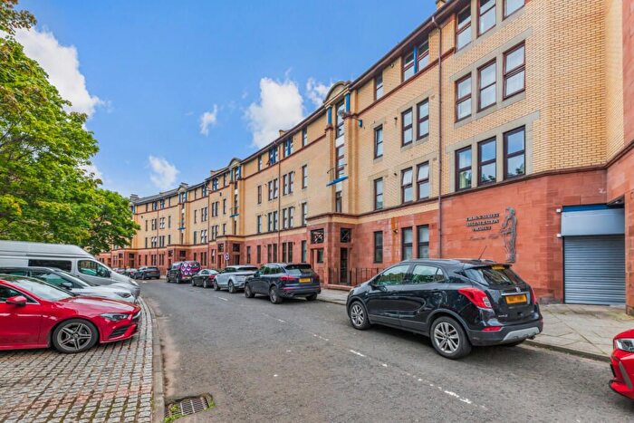2 Bedroom Flat To Rent In St. Ninian Terrace, Glasgow, G5