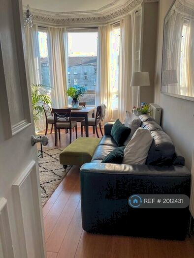 3 Bedroom Flat To Rent In Finlay Drive, Glasgow, G31