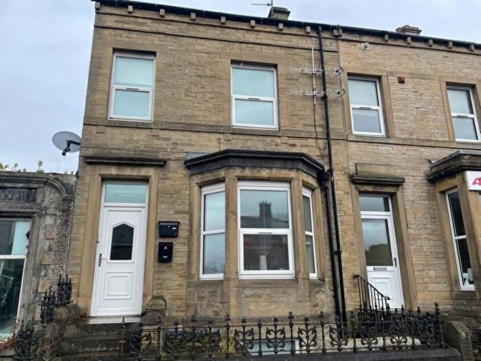 1 Bedroom Apartment To Rent In Main Street, Cross Hills, BD20