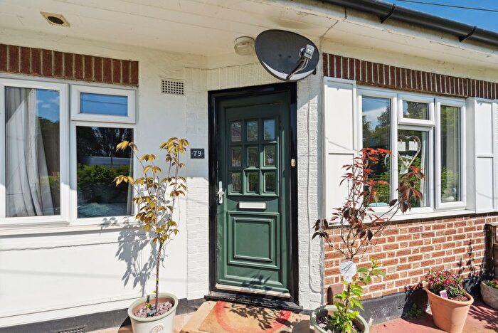3 Bedroom Terraced House For Sale In Gaston Bridge Road, Shepperton, Surrey, TW17