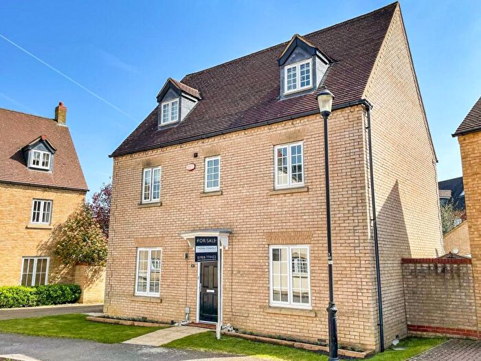 5 Bedroom Detached House For Sale In Brownset Drive, Kingsmead, Milton Keynes, MK4