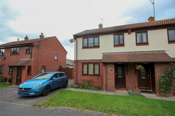 3 Bedroom Semi-Detached House To Rent In Dumaine Avenue, Stoke Gifford, Bristol, BS34