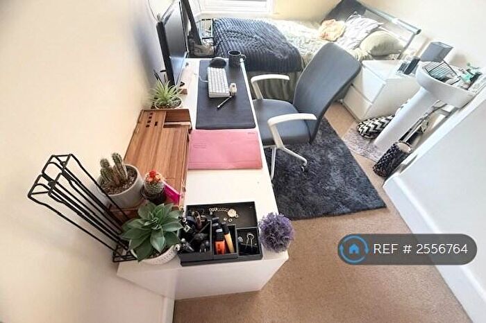 5 Bedroom Semi-Detached House To Rent In Northcote Road, Bournemouth, BH1