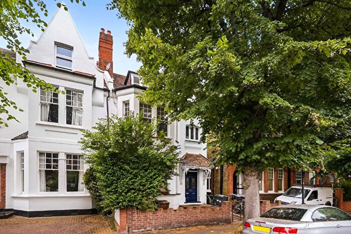 2 Bedroom Flat To Rent In Grange Road, Chiswick, W4