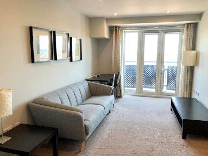 1 Bedroom Apartment To Rent In Hive, Masshouse Plaza, Birmingham, B5