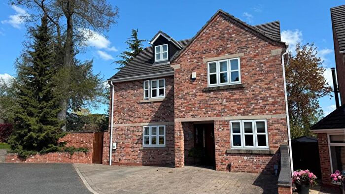 6 Bedroom Detached House For Sale In Spinney Close, Darley Abbey, Derby, DE22