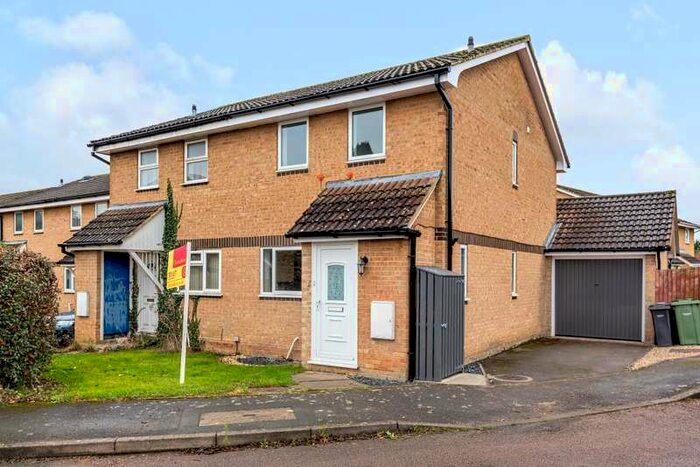 3 Bedroom Semi-Detached House To Rent In Tyrell Close, Stanford In The Vale, SN7