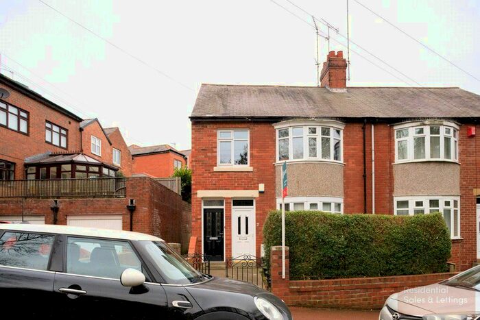 2 Bedroom Flat To Rent In Craghall Dene, South Gosforth, Newcastle Upon Tyne, Tyne Amp; Wear, NE3