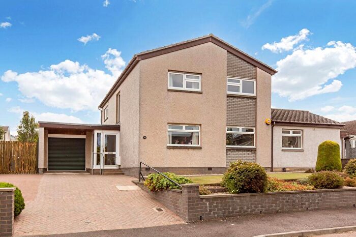 4 Bedroom Detached House For Sale In Irvine Crescent, St Andrews, KY16