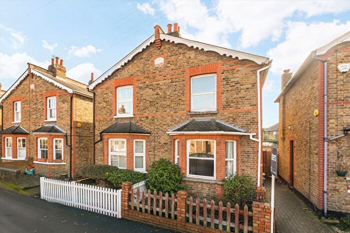 3 Bedroom Semi Detached House For Sale In Beaconsfield Road, Surbiton, KT5