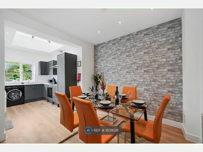 2 Bedroom Terraced House To Rent In Zion Place, Gravesend, DA12