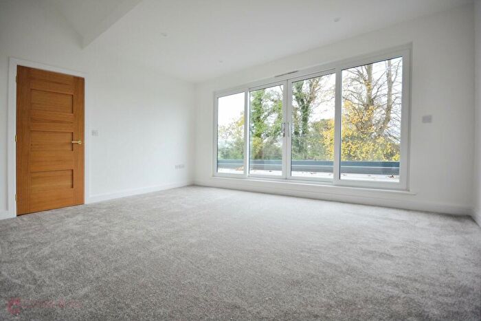 4 Bedroom Detached House For Sale In Haine Road, Ramsgate, CT12