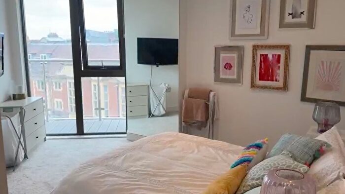 1 Bedroom Flat To Rent In Regents Park Road, London, N3