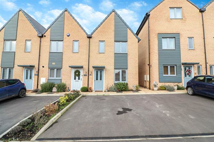 2 Bedroom End Of Terrace House For Sale In Carnelian Avenue, Wellingborough, NN8