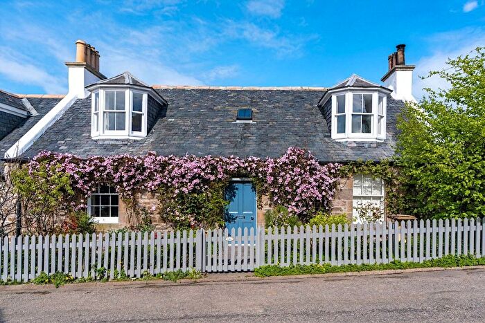 5 Bedroom Semi-Detached House For Sale In The Haven, Lower Blantyre Street, Cullen, AB56