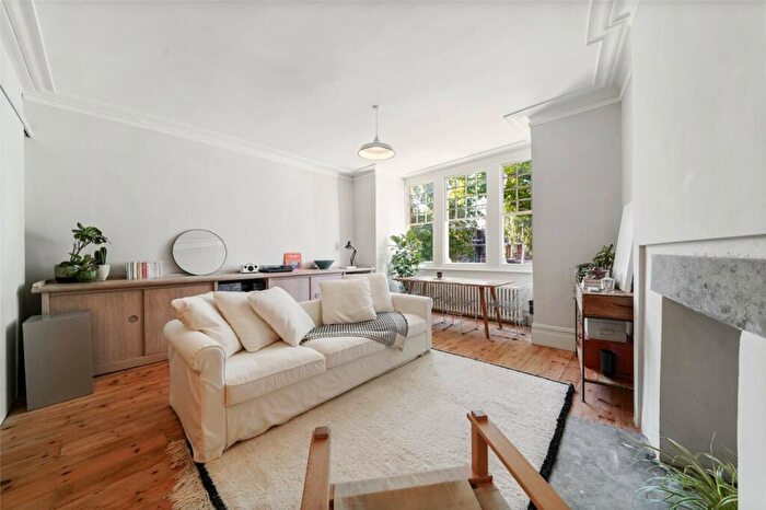 1 Bedroom Apartment To Rent In Devonshire Road, Forest Hill, SE23