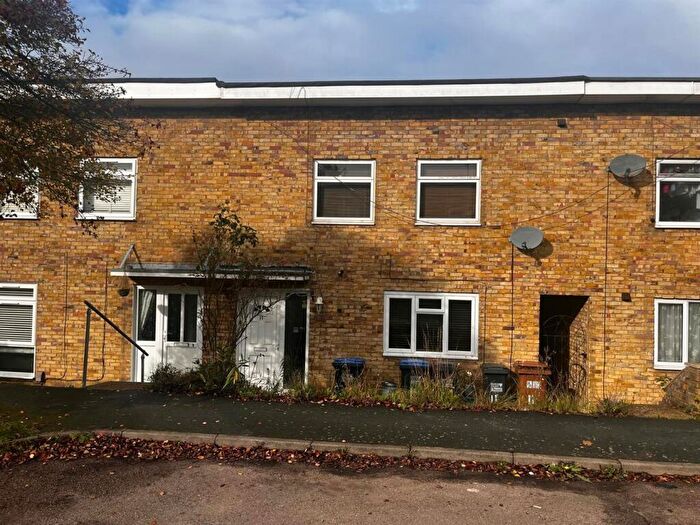 3 Bedroom Terraced House To Rent In Honeysuckle Gardens, Hatfield, AL10