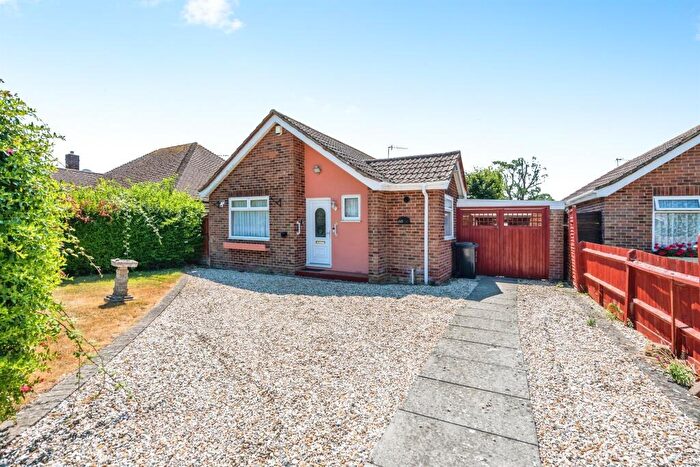 2 Bedroom Detached Bungalow For Sale In St. Thomas Drive, Bognor Regis, PO21