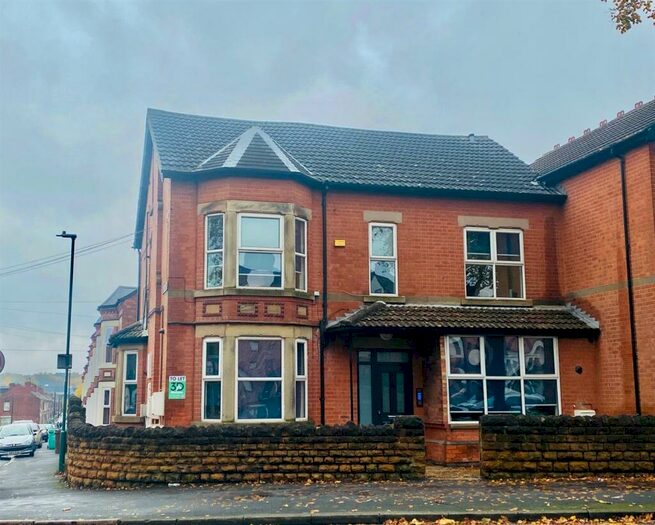 1 Bedroom Apartment To Rent In Lenton Boulevard, Nottingham, NG7