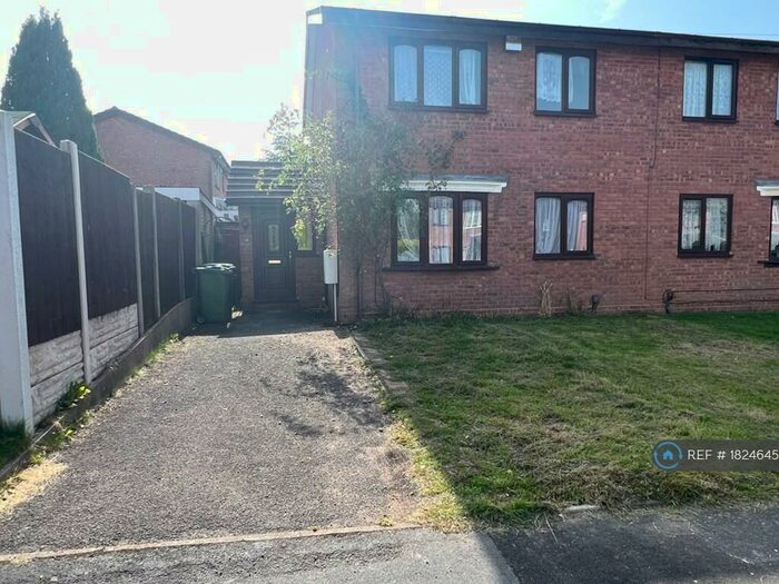 3 Bedroom Semi-Detached House To Rent In Gladstone Street, West Bromwich, B71