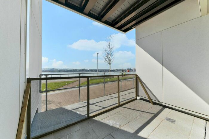 1 Bedroom Flat To Rent In Liner House, Royal Wharf, London, E16