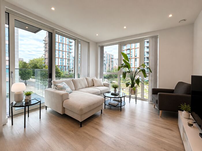 1 Bedroom Flat To Rent In Hartingtons Court, Coster Avenue, Hackney, London, N4