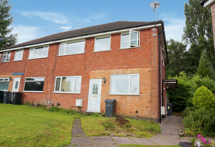 2 Bedroom Maisonette To Rent In Sandy Croft, Sutton Coldfield, B72