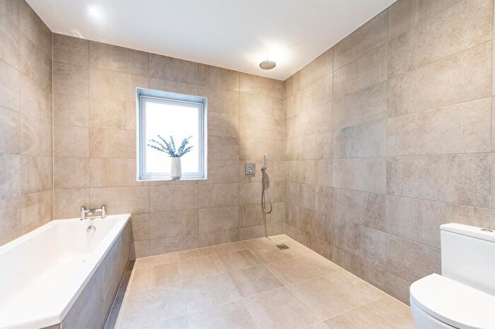 2 Bedroom Detached Bungalow For Sale In Burnham Waters, Waters Avenue, Burnham-On-Crouch, CM0