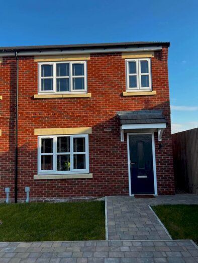 3 Bedroom Property To Rent In Avro Way, Blaxton, Doncaster, DN9