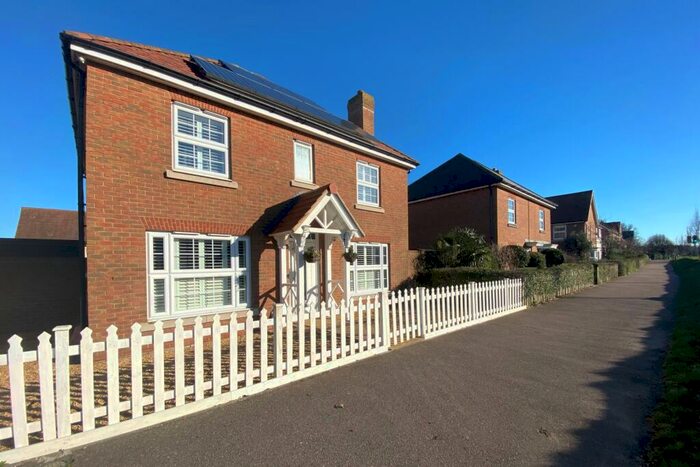 3 Bedroom Detached House To Rent In Sandwich Road, Deal, CT14