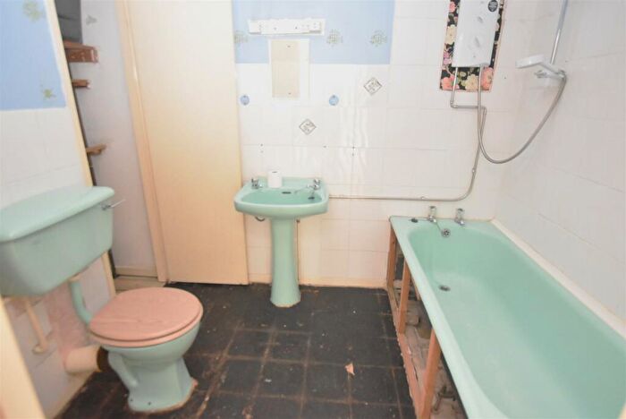 2 Bedroom Apartment For Sale In Westminster Court, Bidston Road, Oxton, CH43
