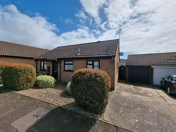 2 Bedroom Detached Bungalow For Sale In Noel Close, Hopton, Great Yarmouth, NR31