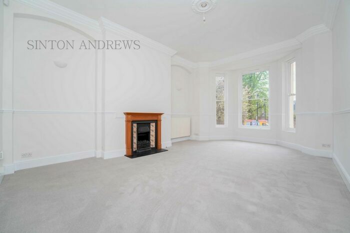 2 Bedroom Flat To Rent In Mattock Lane, Ealing, W5