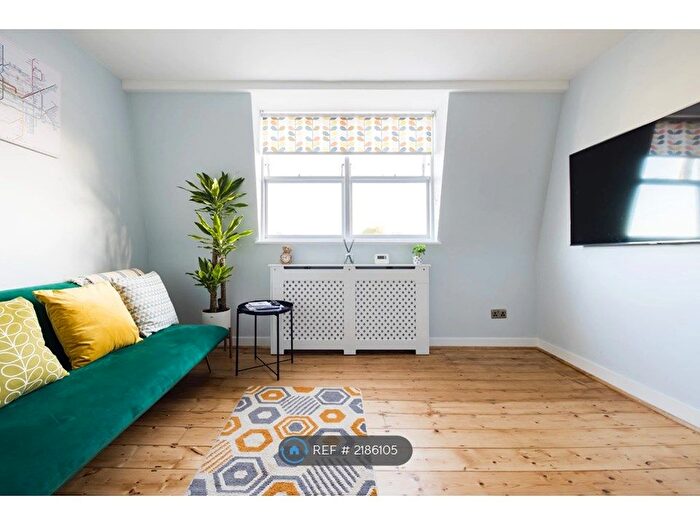 1 Bedroom Flat To Rent In Sinclair Road, London, W14