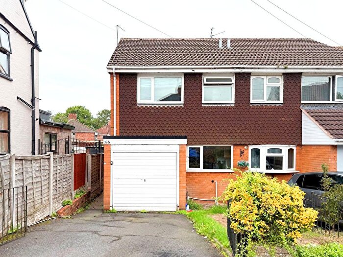 3 Bedroom Semi-Detached House To Rent In Swan Bank, Penn, Wolverhampton, West Midlands, WV4