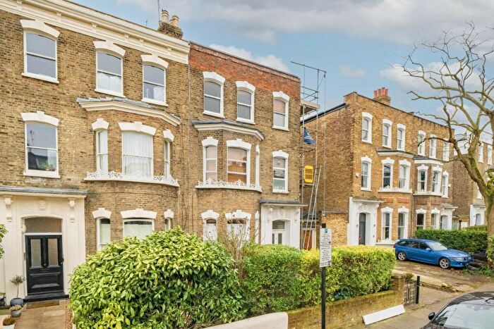 2 Bedroom Flat To Rent In Penn Road, Holloway, N7