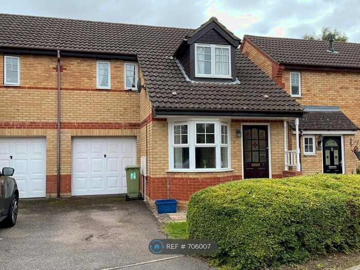 3 Bedroom Semi-Detached House To Rent In Appleton Mews, Emerson Valley, Milton Keynes, MK4