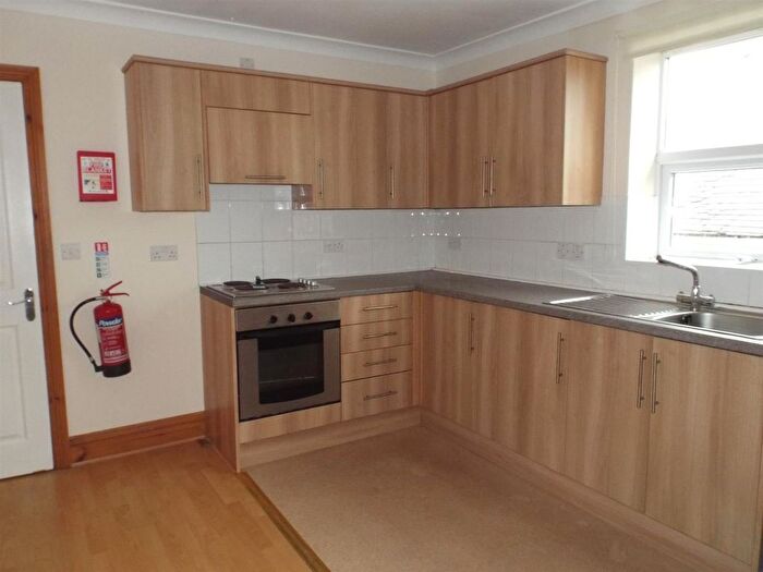 1 Bedroom Flat To Rent In Carmarthen Road, Cross Hands, Llanelli, SA14